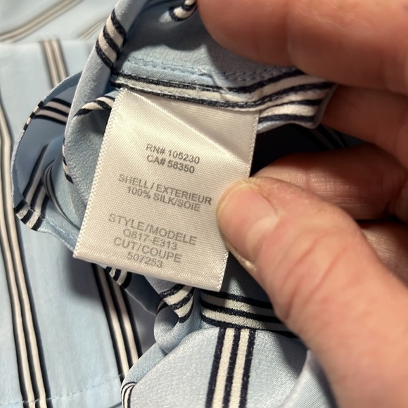 Equipment Blue Stripe Silk Long Sleeve Button Down Blouse Size XS - Picture 8 of 9